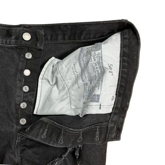 Levis 501 Shorts‎ Women’s 33 Black Distressed Button Fly High Waisted Dark Wash - Picture 5 of 9